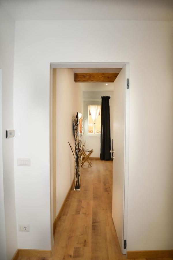 Fidia Palace Claudia'S Apartment Colosseo Rome Extérieur photo