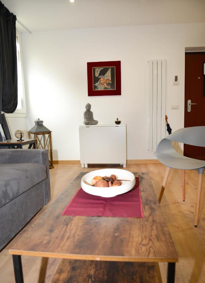 Fidia Palace Claudia'S Apartment Colosseo Rome Extérieur photo
