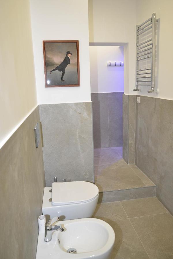 Fidia Palace Claudia'S Apartment Colosseo Rome Extérieur photo